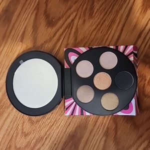 MAC Eyeshadow Palette